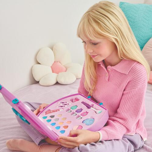 Glimmer & Glow Light Up Cosmetic Studio Activity Kit