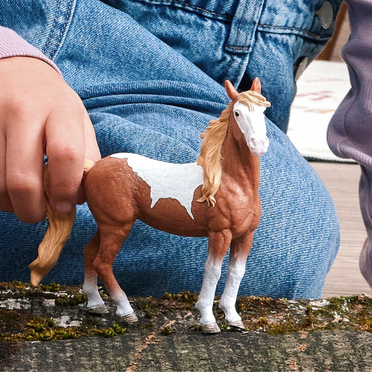 https://nl.schleich-s.com/cdn/shop/files/14920_lifestyle_HY1_2026_1200x1200_0cef0f5a-6a73-4660-a987-24065ee611ec.png?v=1767792332