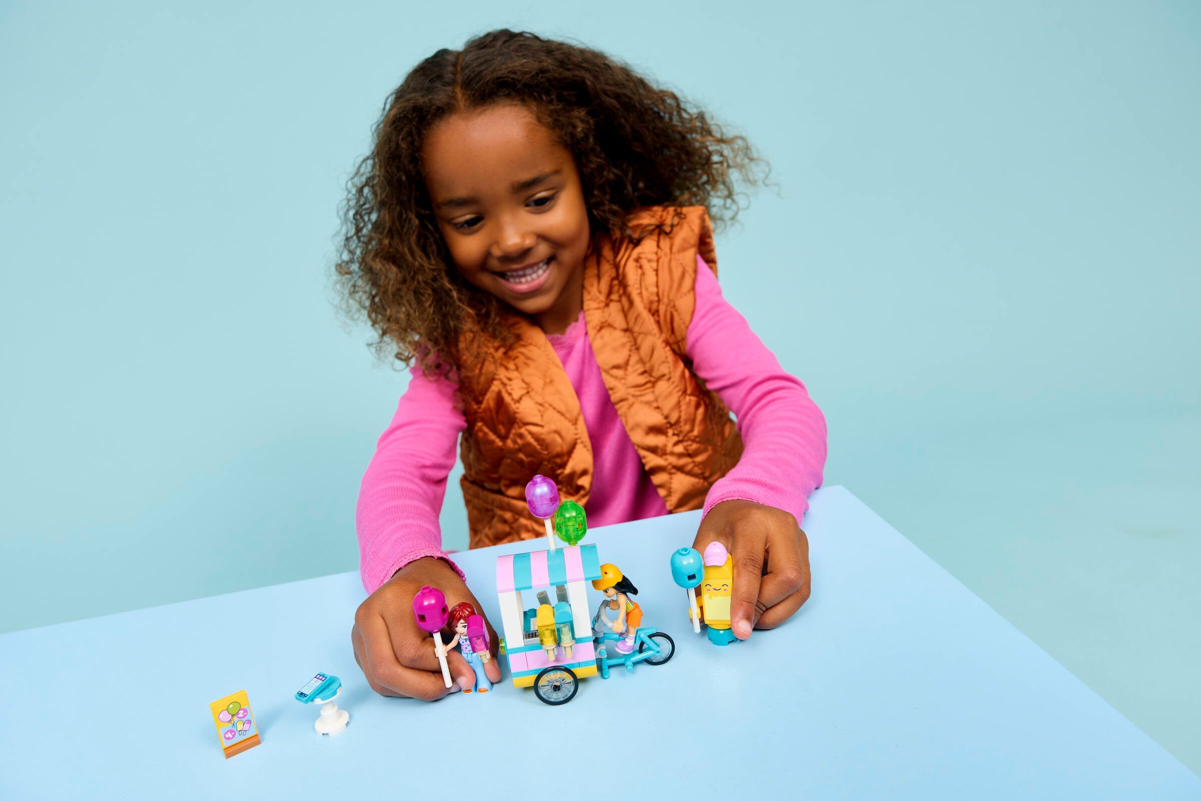 https://www.lego.com/cdn/cs/set/assets/bltfd45afeaeff202d0/42692_Lifestyle_Cons_01_en-gb.jpg