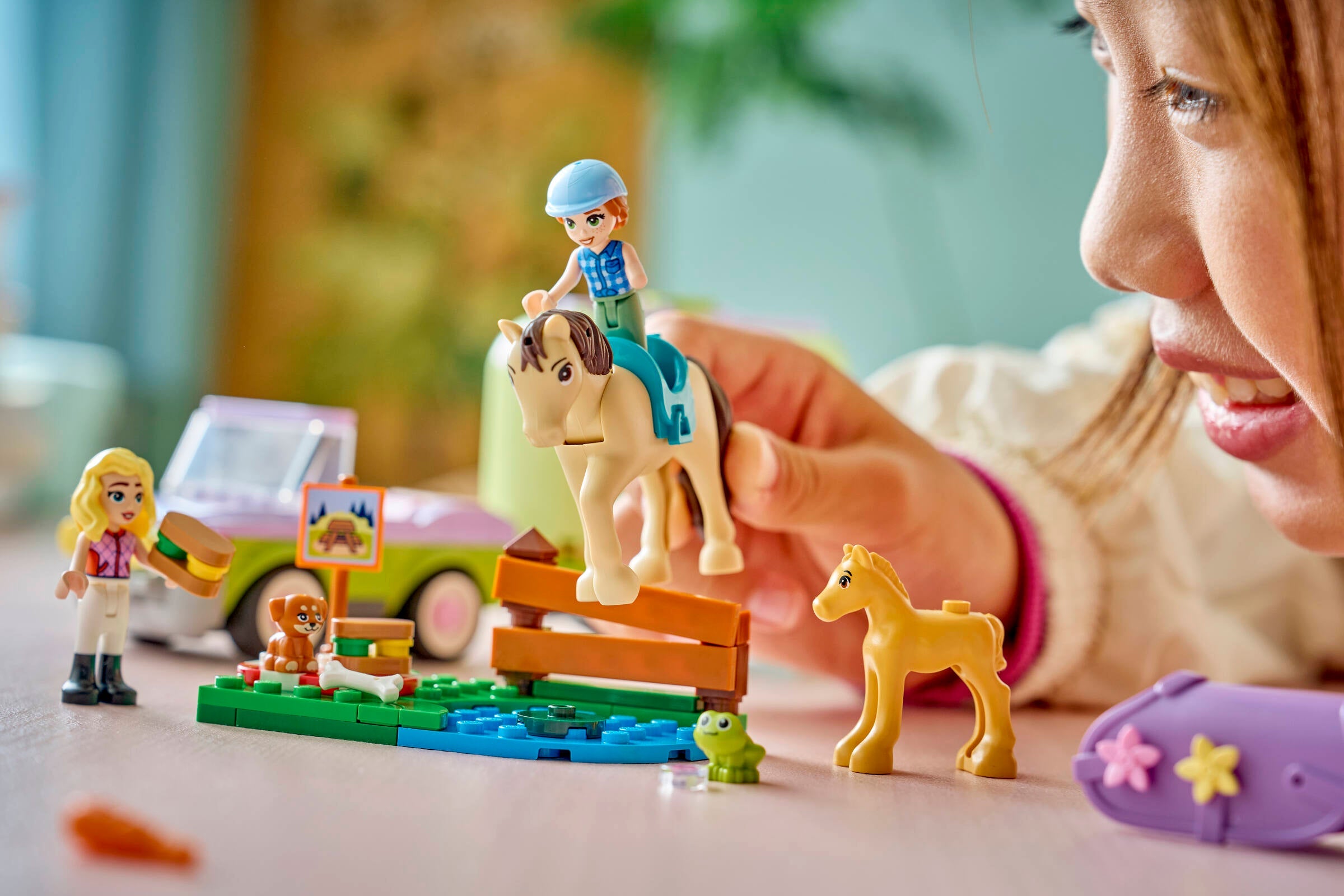 https://www.lego.com/cdn/cs/set/assets/bltf59ed510d0ad5771/42695_Lifestyle_cons_2_en-gb.jpg