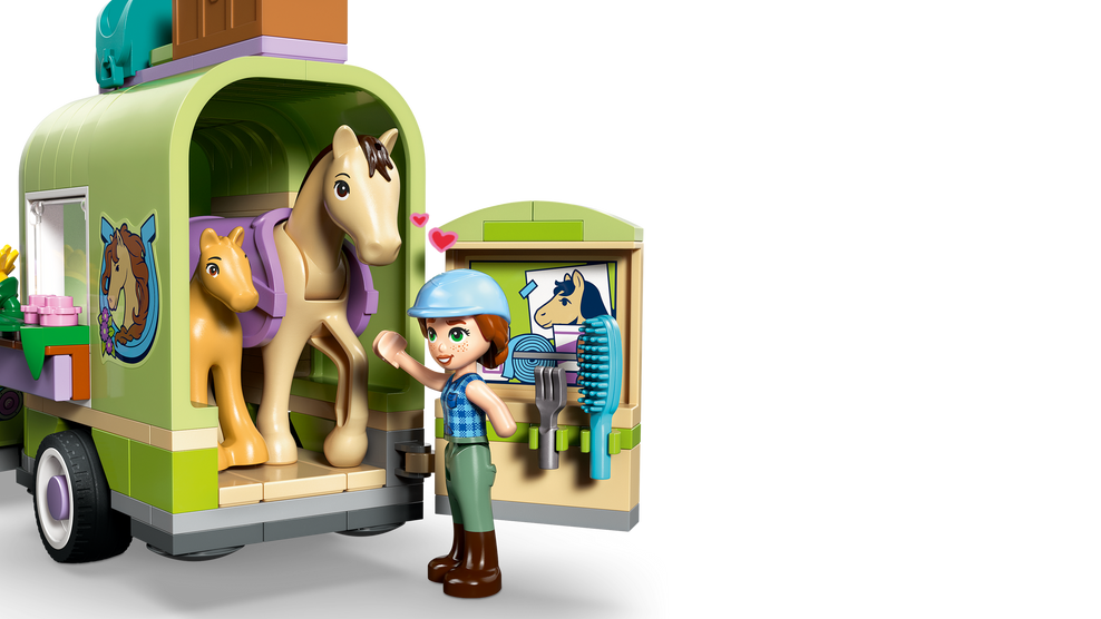 https://www.lego.com/cdn/cs/set/assets/blt1c9d9f1d0bb34b90/42695_WEB_SEC05_NOBG_en-gb.png