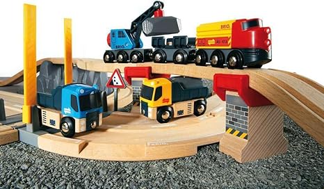 BRIO Starter Lift Load Train Set