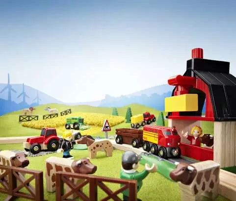 BRIO World Train Set Farm Railway Set