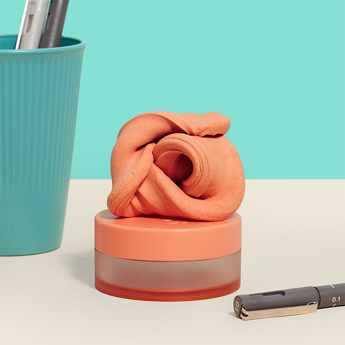 https://cdn.shopify.com/s/files/1/1755/2561/files/BlurClementine_Desk.jpg?v=1771357553