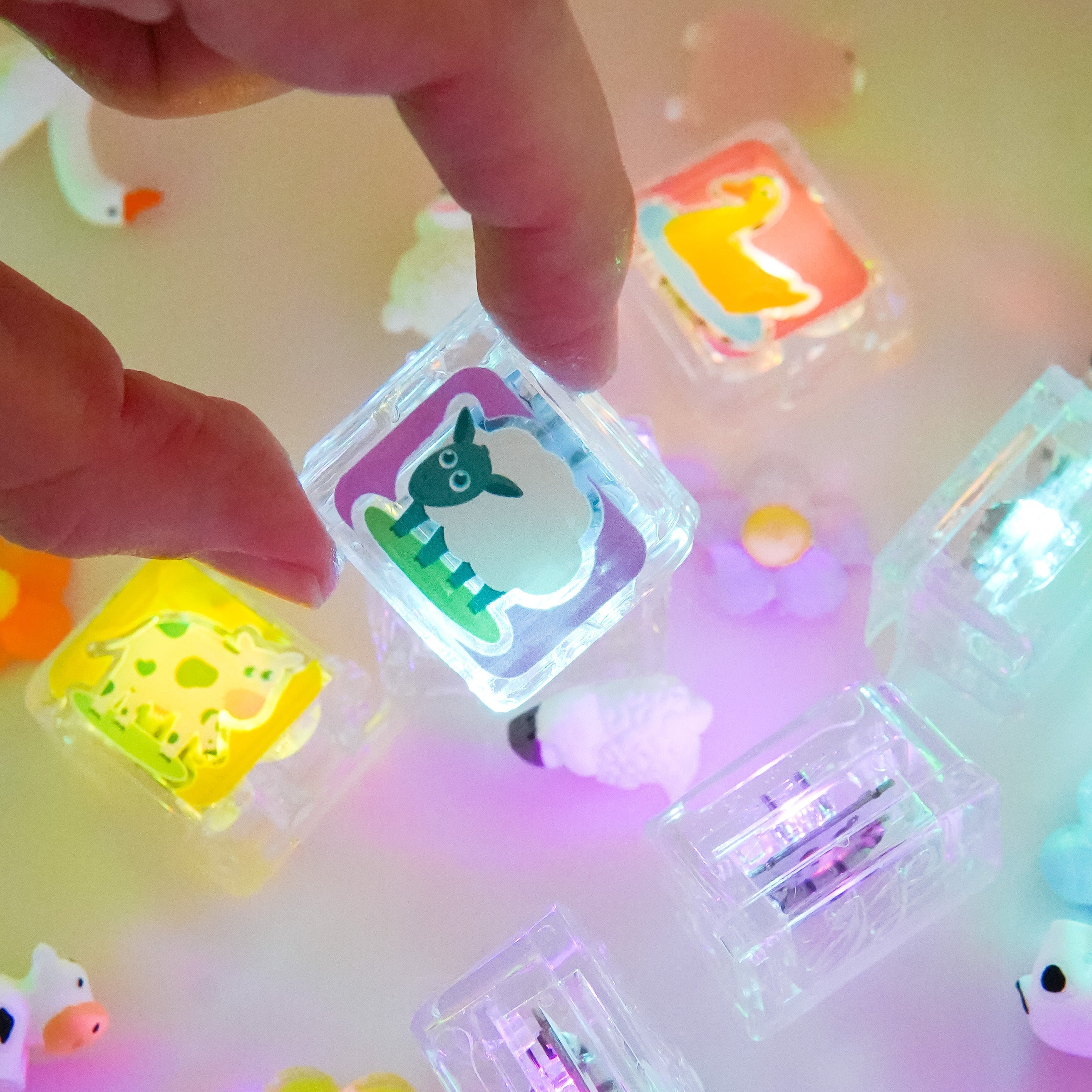 Glo Pals Farm Light-Up Cubes 6-Pack Sensory Toy