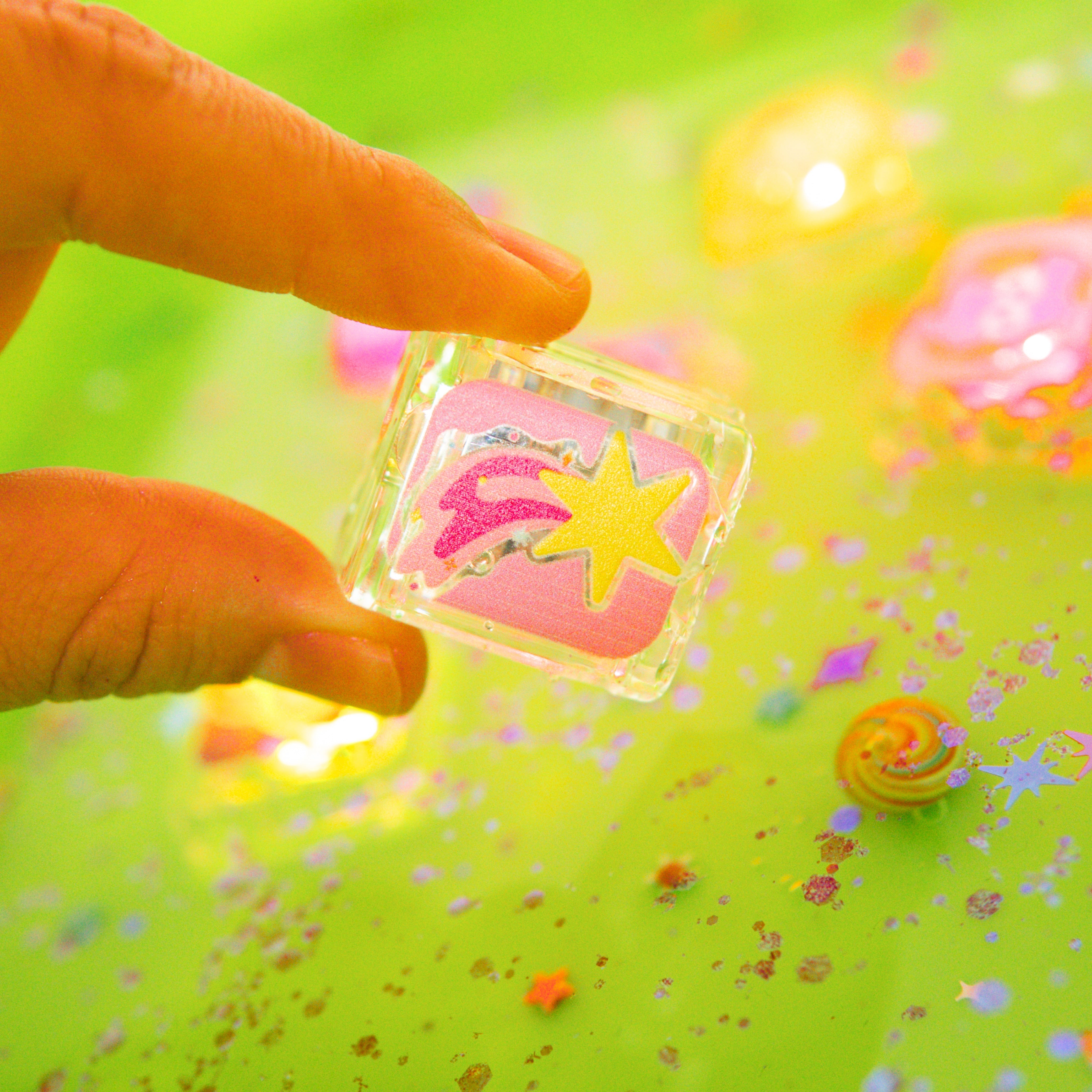Glo Pals Space Light-Up Sensory Cubes 6-Pack Multi-Color Glow