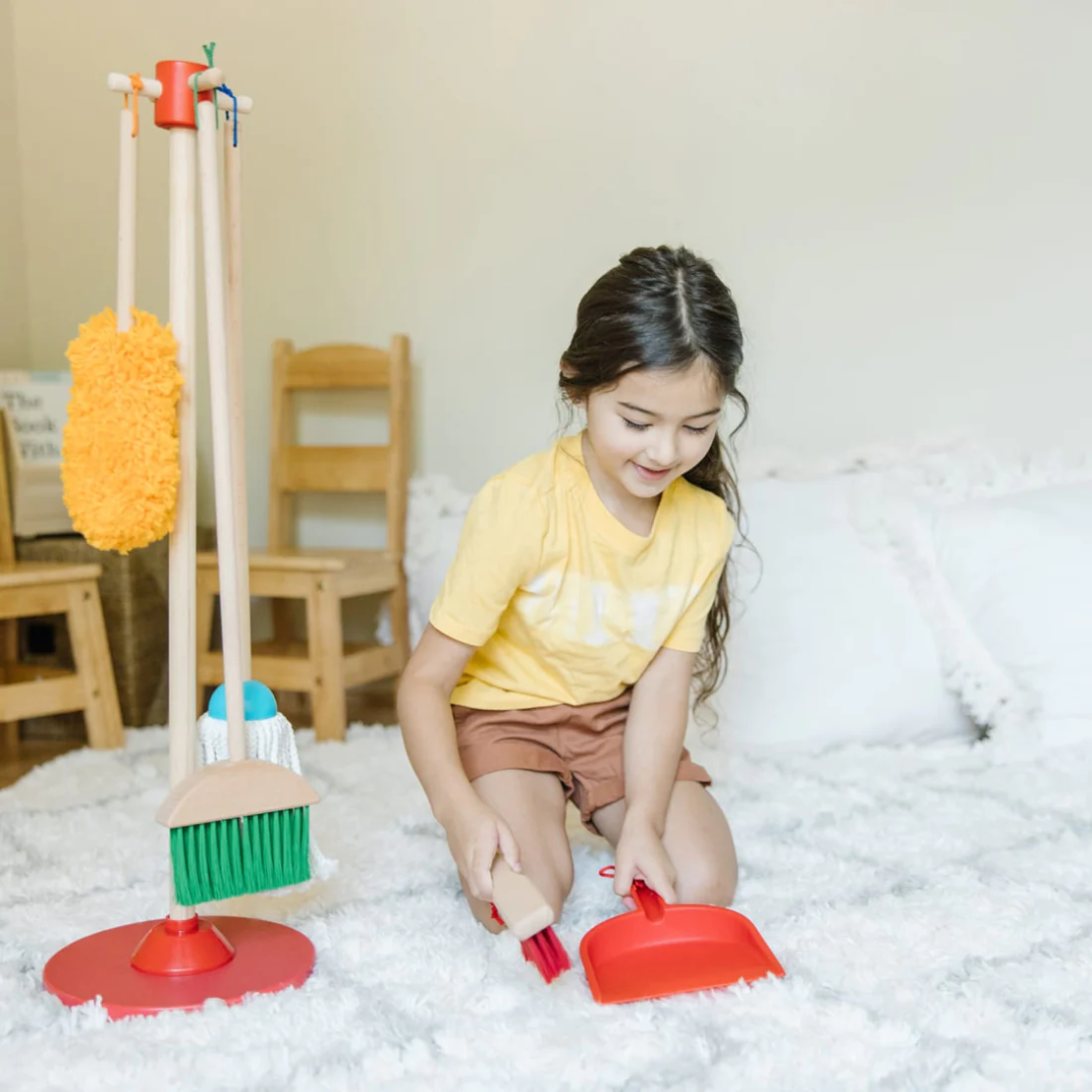 Melissa & Doug Dust! Sweep! Mop!