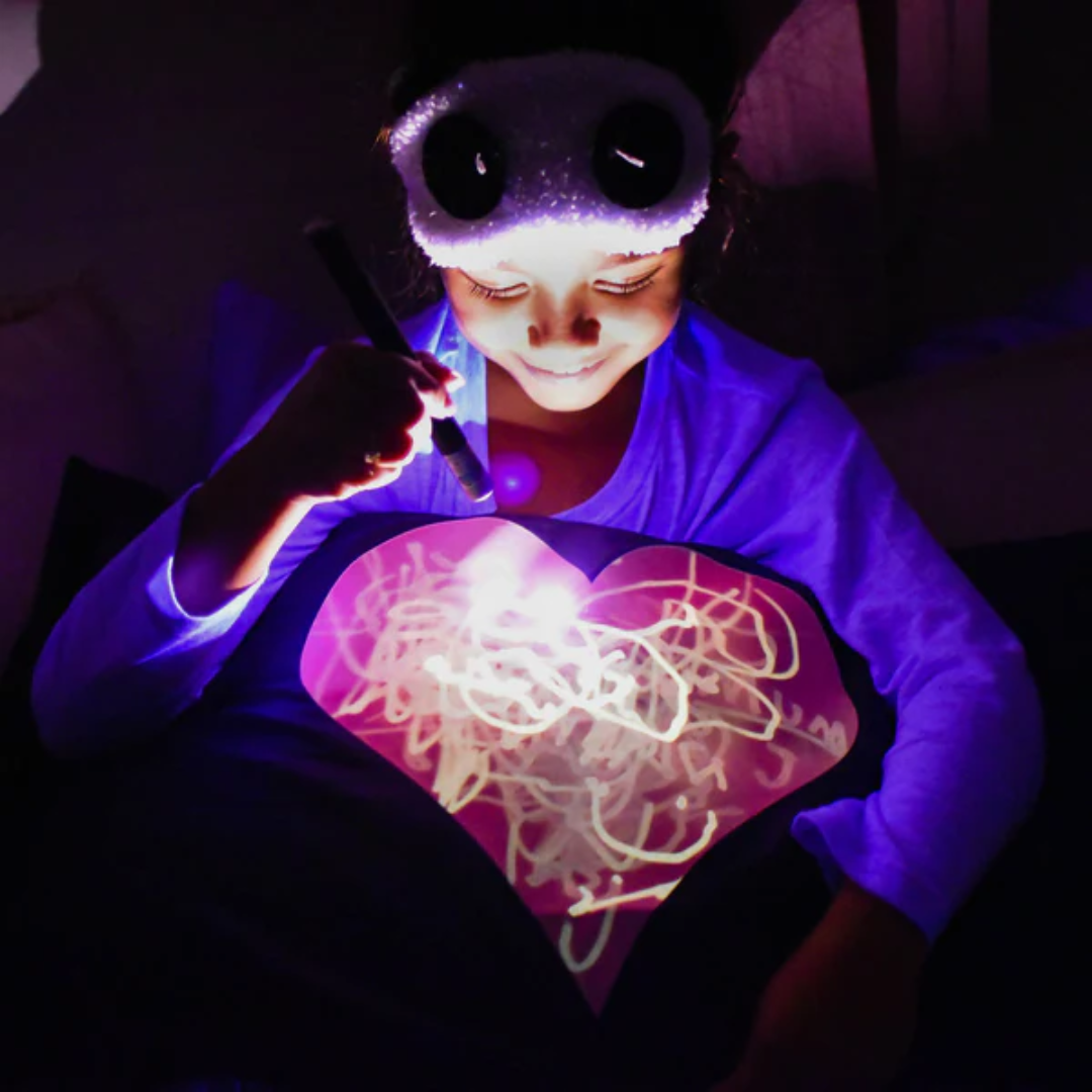 Glow Sketch Pillowcase: Heart