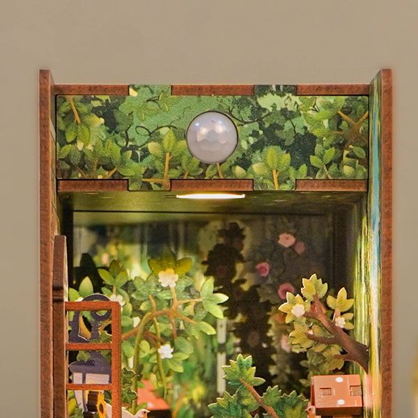 Hands Craft DIY Bookend Puzzle Secret Garden