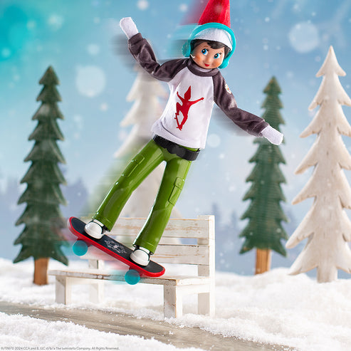 Elf on the Shelf: MagiFreez® Holly Jolly Ollie Skateboard Set