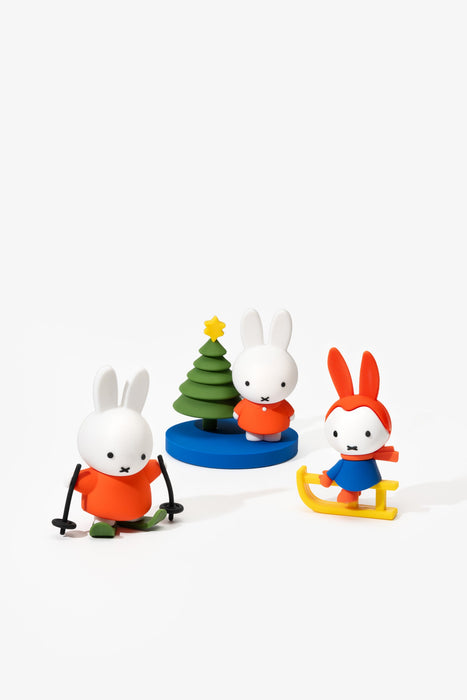 Smoko Miffy in the Snow Blind Box Figure (1 Box)