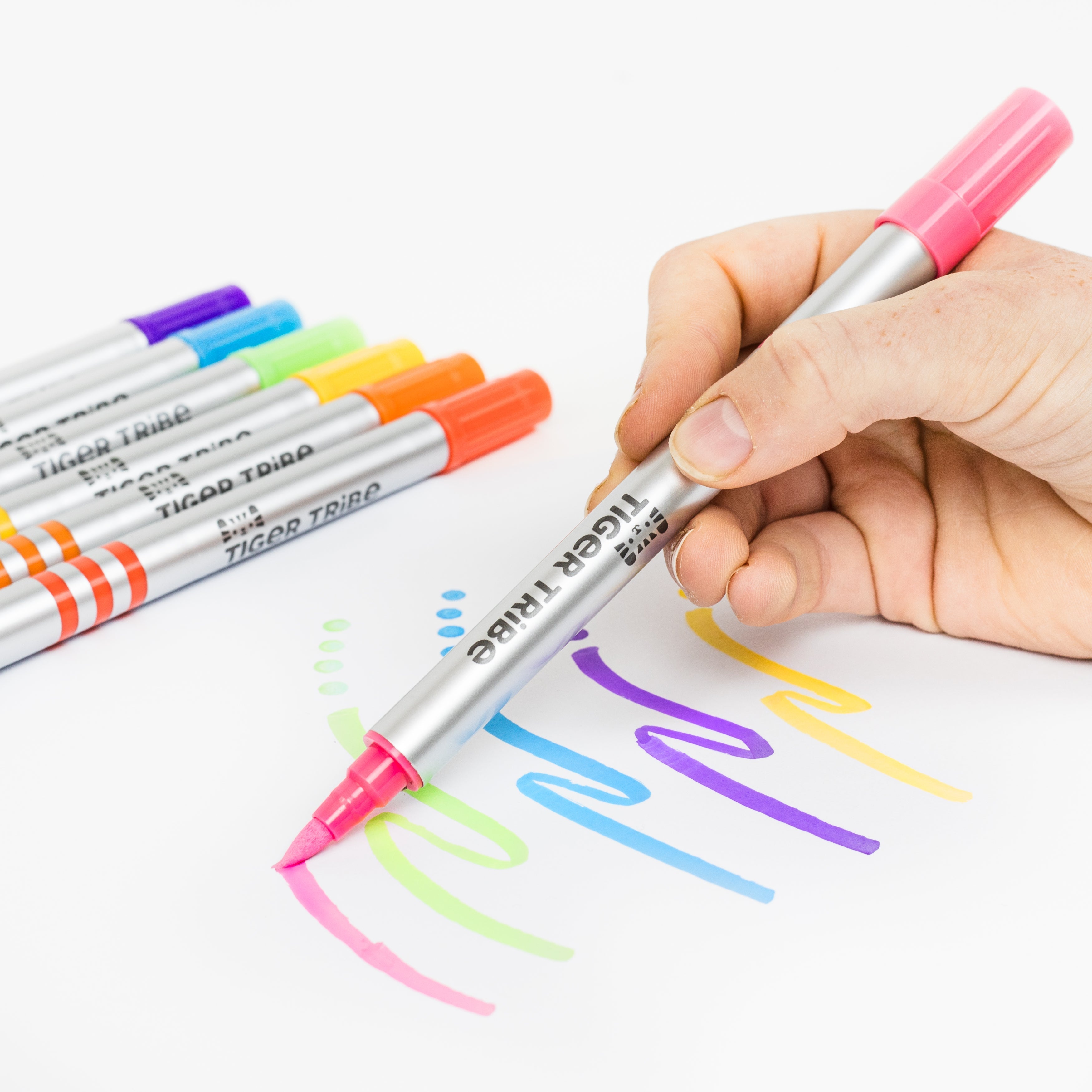 Tiger Tribe Dual-Tip Paint Pens 8-Pack Brush and Round Markers