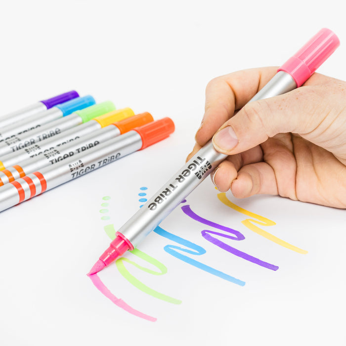 Tiger Tribe Dual-Tip Paint Pens 8-Pack Brush and Round Markers