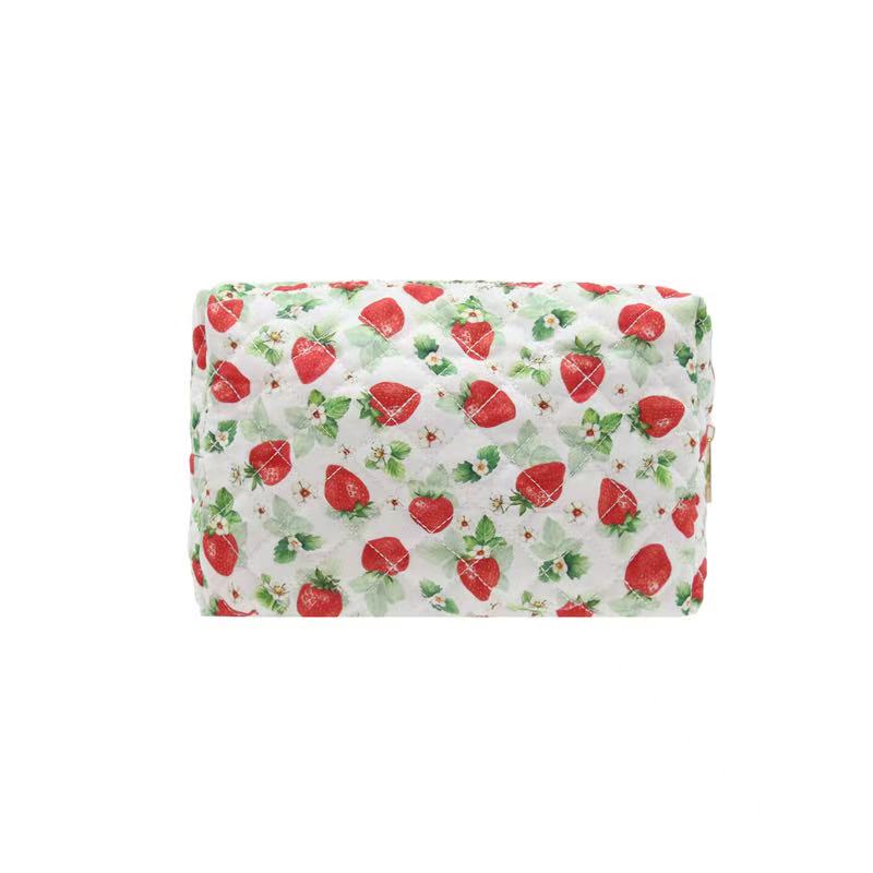 https://cdn.shopify.com/s/files/1/1645/4619/files/StrawberriesCosmeticBag.jpg?v=1762887421