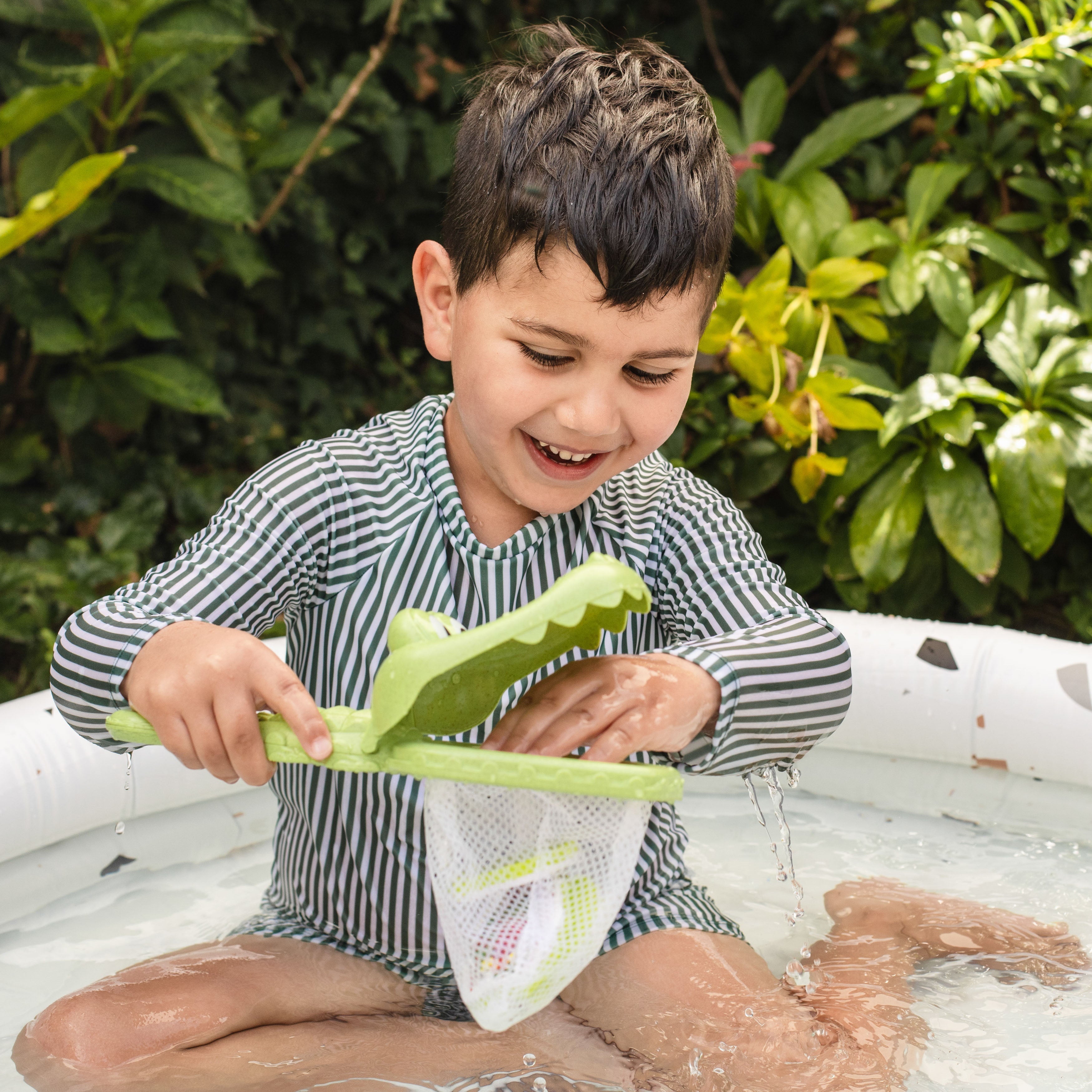 Tiger Tribe Croc Chasey Catch a Frog Bath Toy