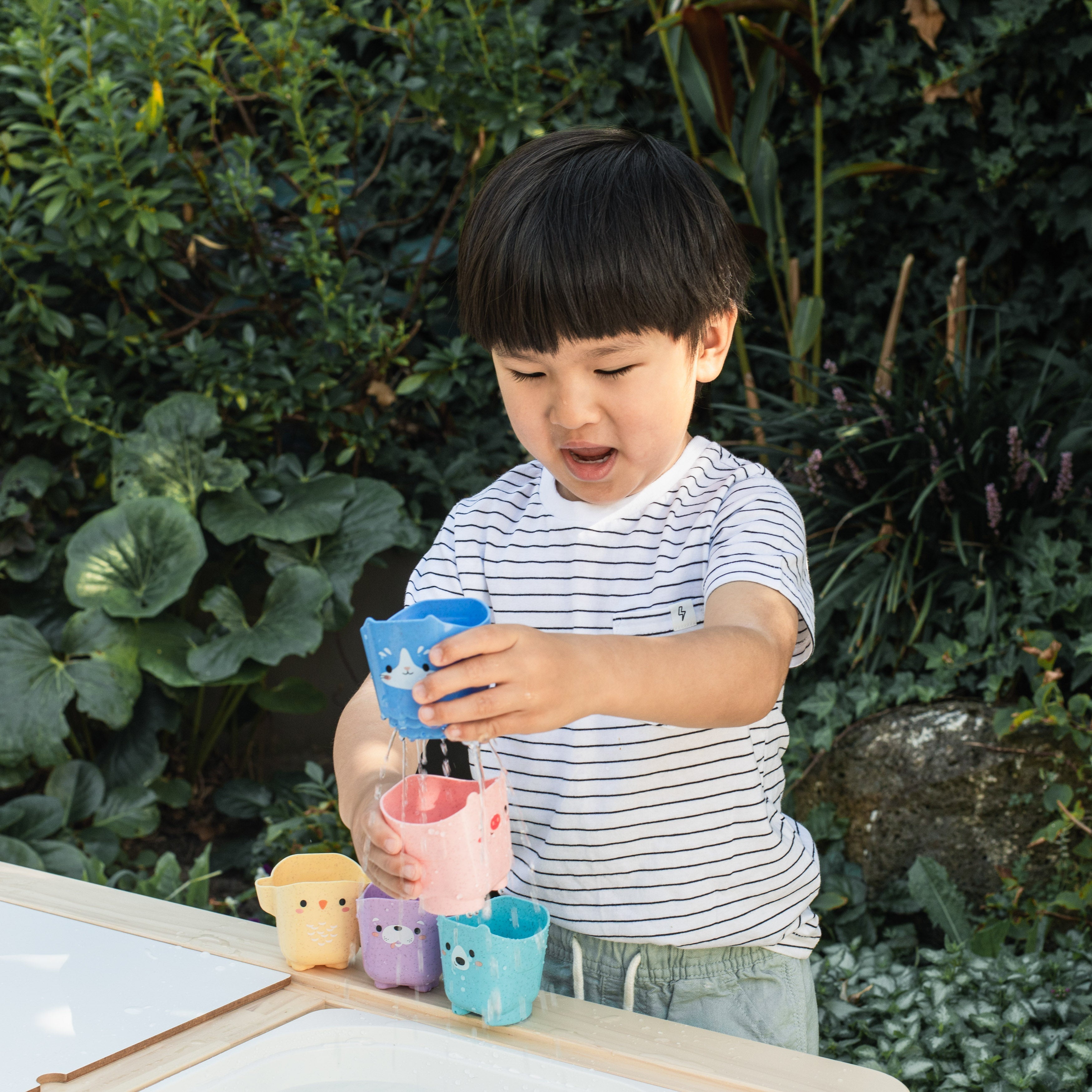 Tiger Tribe Pour & Play Animal Cups Stacking Bath Toy