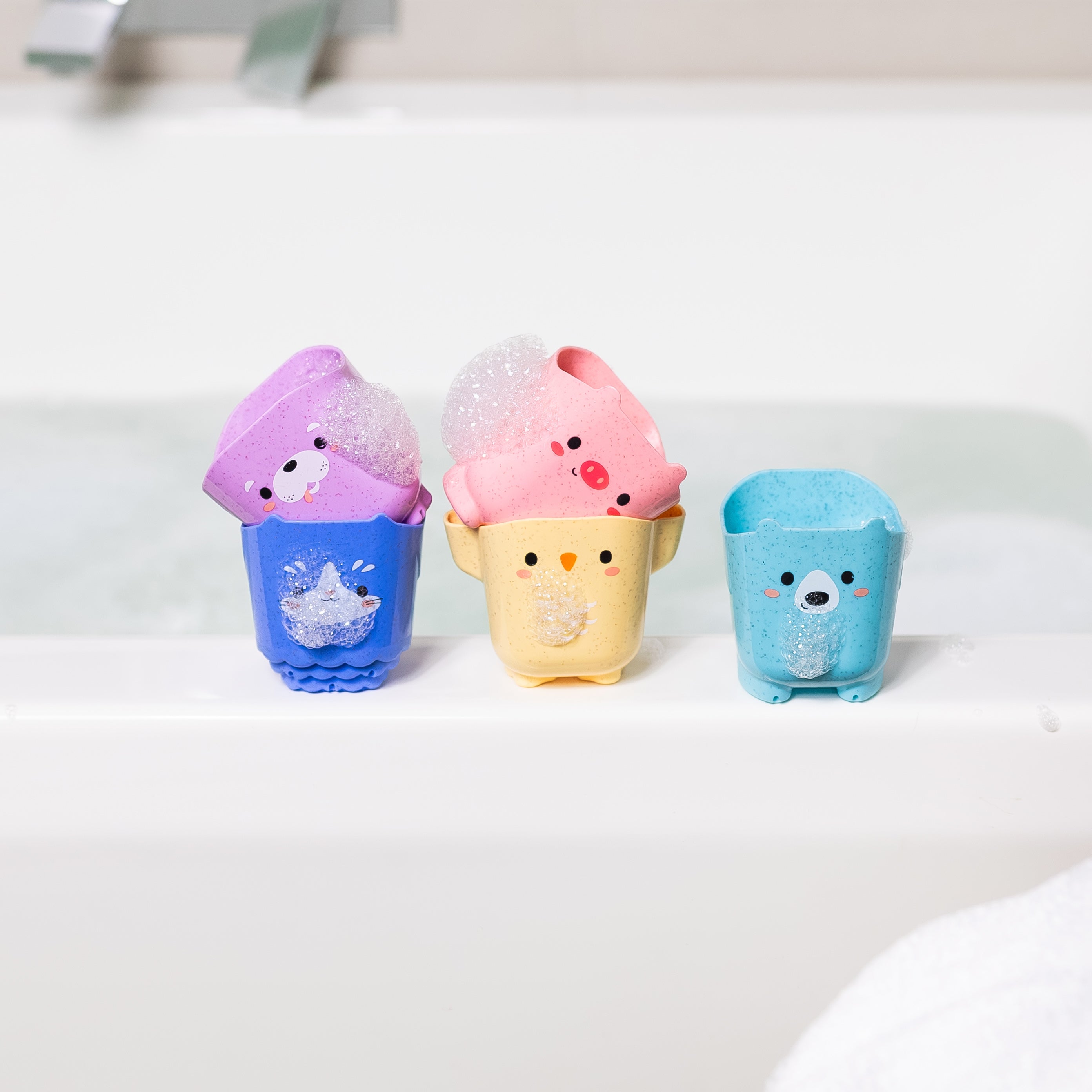Tiger Tribe Pour & Play Animal Cups Stacking Bath Toy