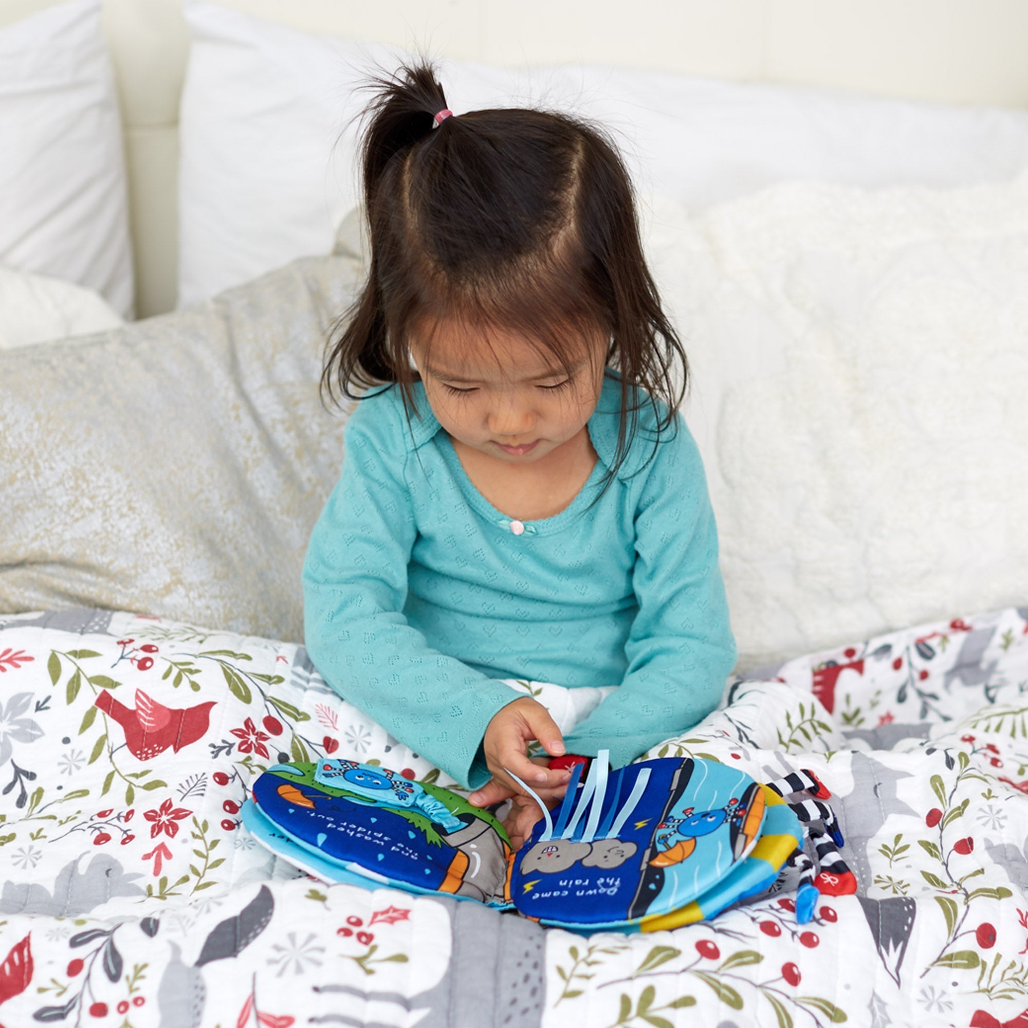 Melissa & Doug K's Kids Itsy-Bitsy Spider Soft Activity Book