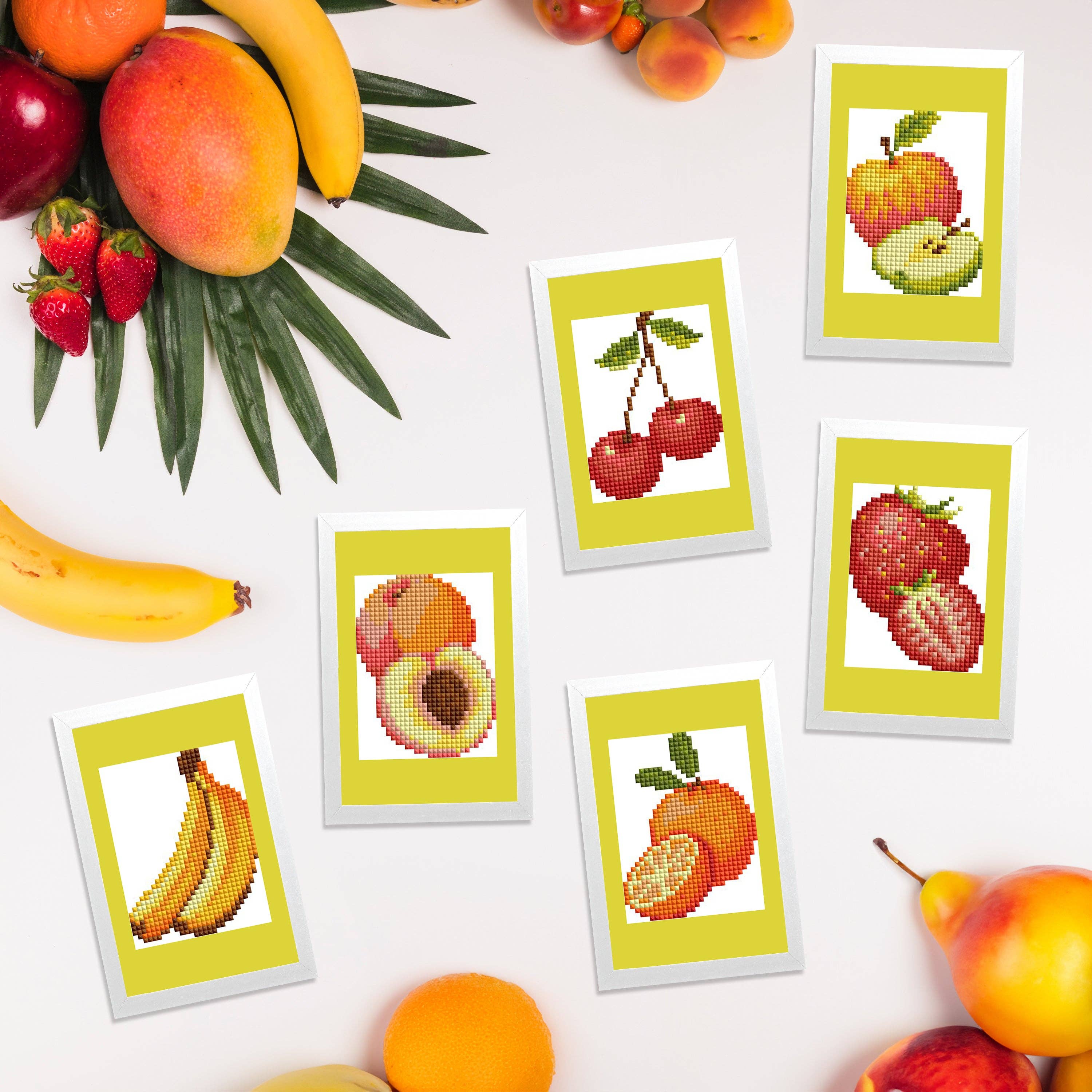 Mini Dazzles™ - Fruits Diamond Art