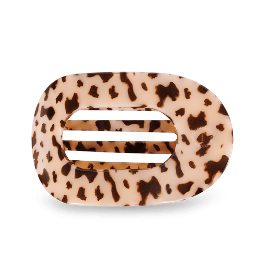 https://cdn.shopify.com/s/files/1/0065/8459/8593/products/blonde-tortoise-large-flat-round-clip-large-hair-clip-730693.png?v=1762200396