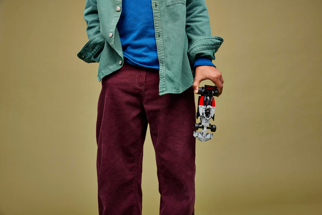 https://www.lego.com/cdn/cs/set/assets/blt60bf81e28478bf1b/blt480f8e3525715603-77259_Lifestyle_Cons_02_en-gb.jpg