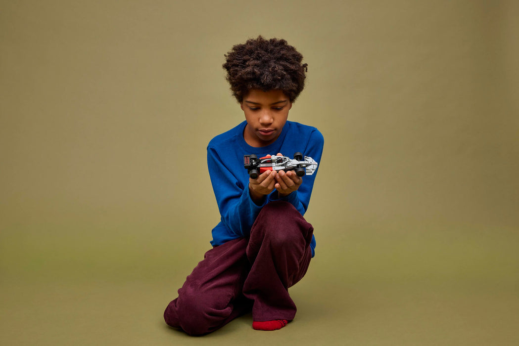 https://www.lego.com/cdn/cs/set/assets/bltea2135c8e8e9f528/blt480f8e3525715603-77259_Lifestyle_Cons_03_en-gb.jpg