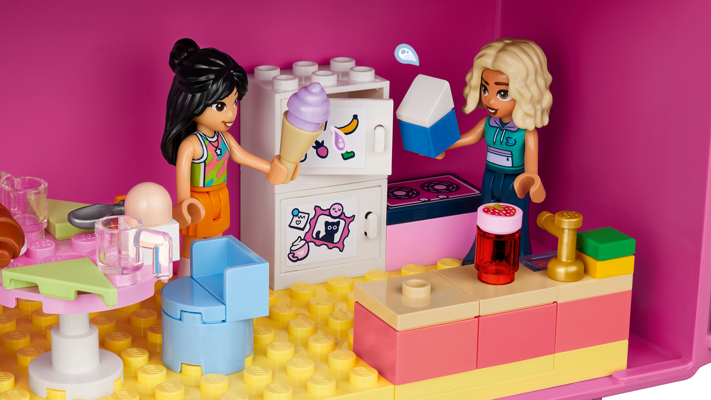 LEGO Friends Creative Dollhouse Suitcase Building Kit 355 Pieces