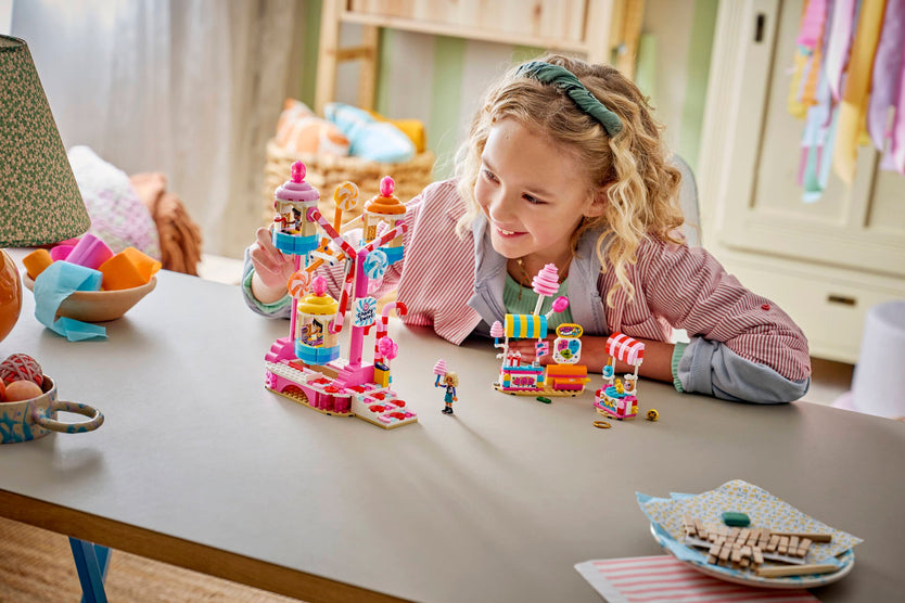 LEGO Friends Candy & Cupcake Ferris Wheel Building Set 42700