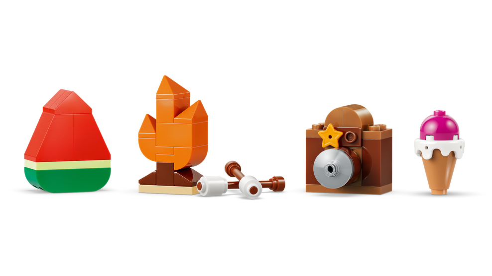 LEGO Brick-Built Bluey Family Set 11217