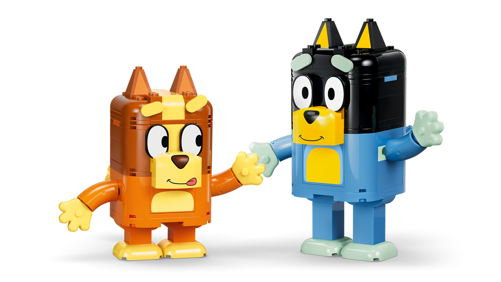 LEGO Brick-Built Bluey Family Set 11217