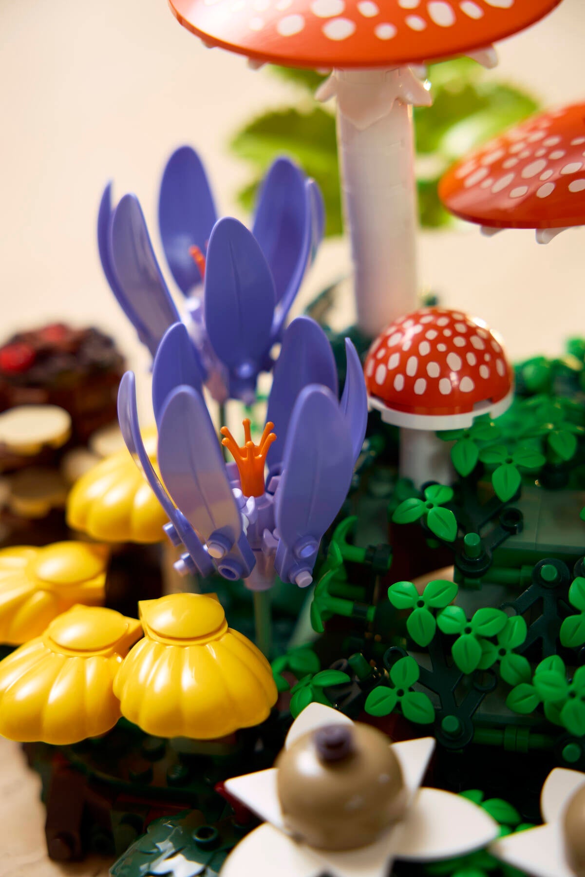 LEGO Woodland Mushrooms Building Kit 806 Pieces