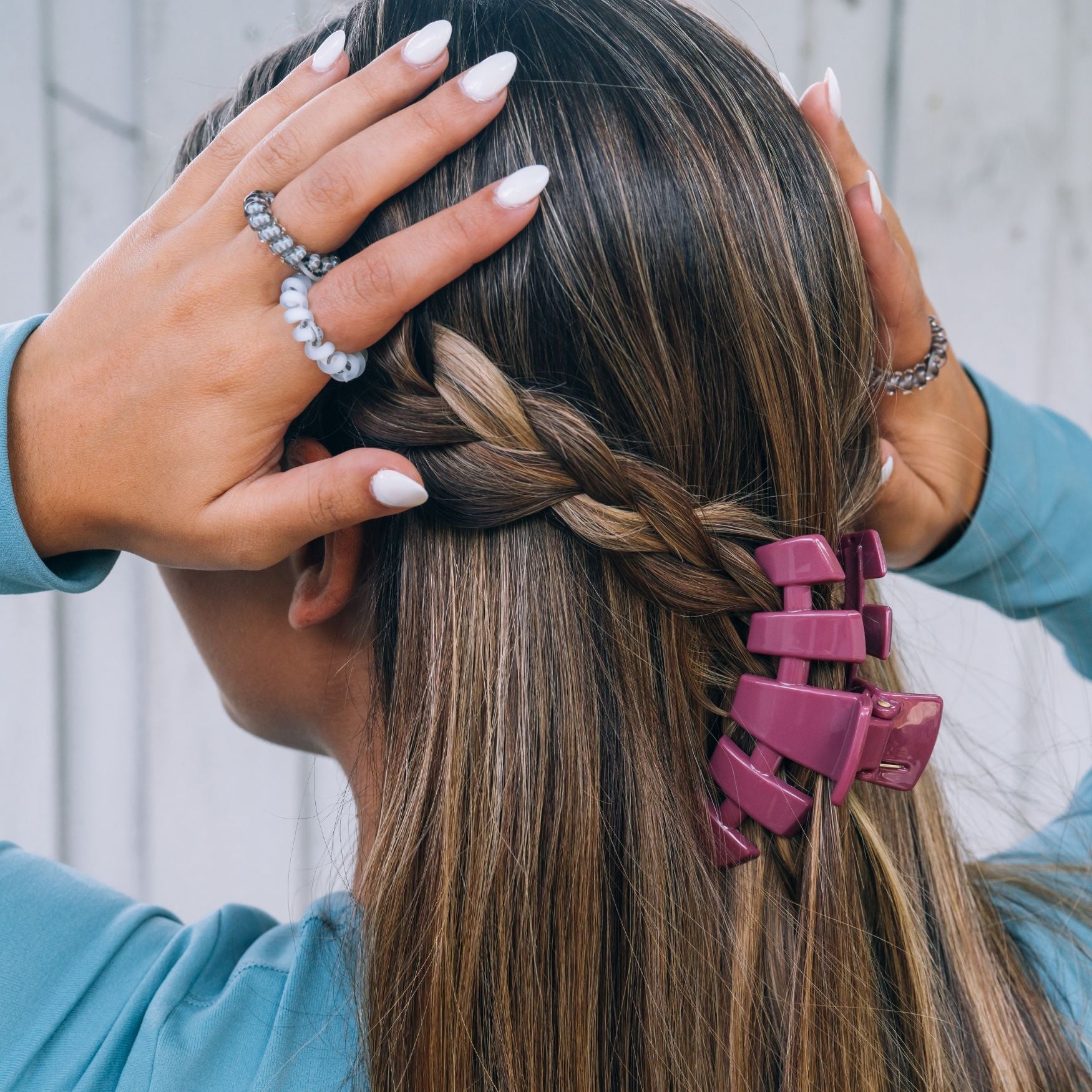 https://cdn.shopify.com/s/files/1/0065/8459/8593/files/classic-wild-side-medium-hair-clip-hair-clips-1765995.jpg?v=1752708687
