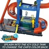 Hot Wheels Tunnel Twist Car Wash Playset