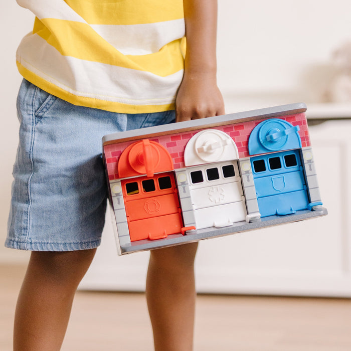 Melissa & Doug Keys & Cars Rescue Garage Playset
