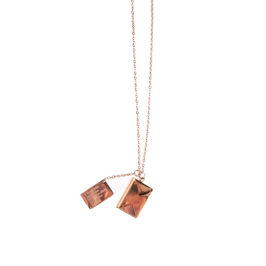 https://cdn.shoplightspeed.com/shops/611380/files/74665496/650x650x2/great-pretenders-boutique-chic-youve-got-mail-lett.jpg
