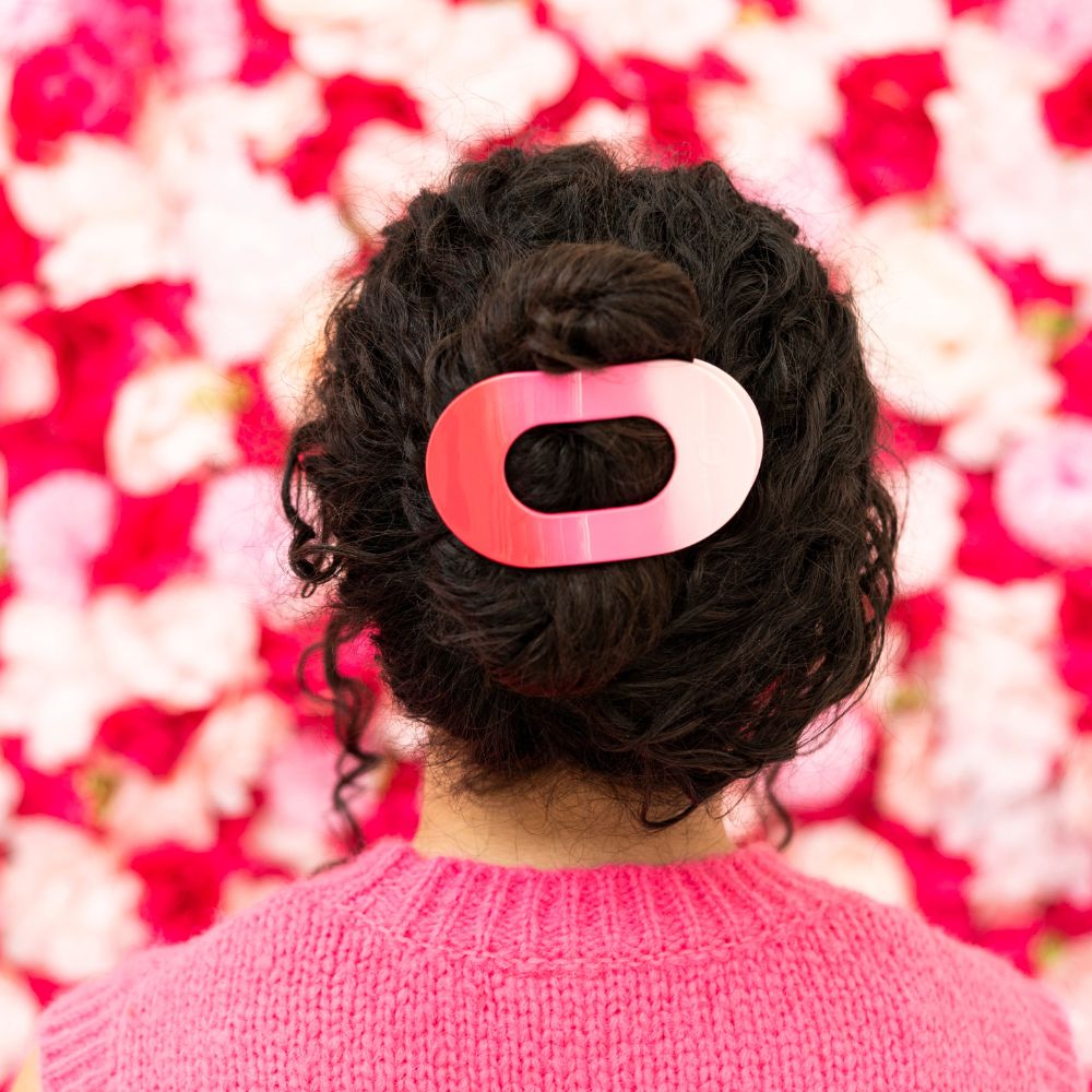 https://cdn.shopify.com/s/files/1/0065/8459/8593/files/kiss-tell-large-flat-round-hair-clip-hair-clips-1802497.jpg?v=1767814390