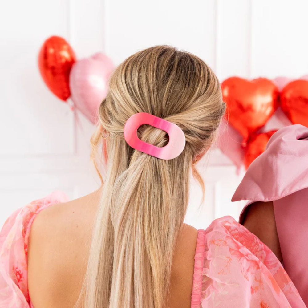 https://cdn.shopify.com/s/files/1/0413/6779/7922/files/kiss-tell-medium-flat-round-hair-clip-hair-clips-5548608.jpg?v=1769554376