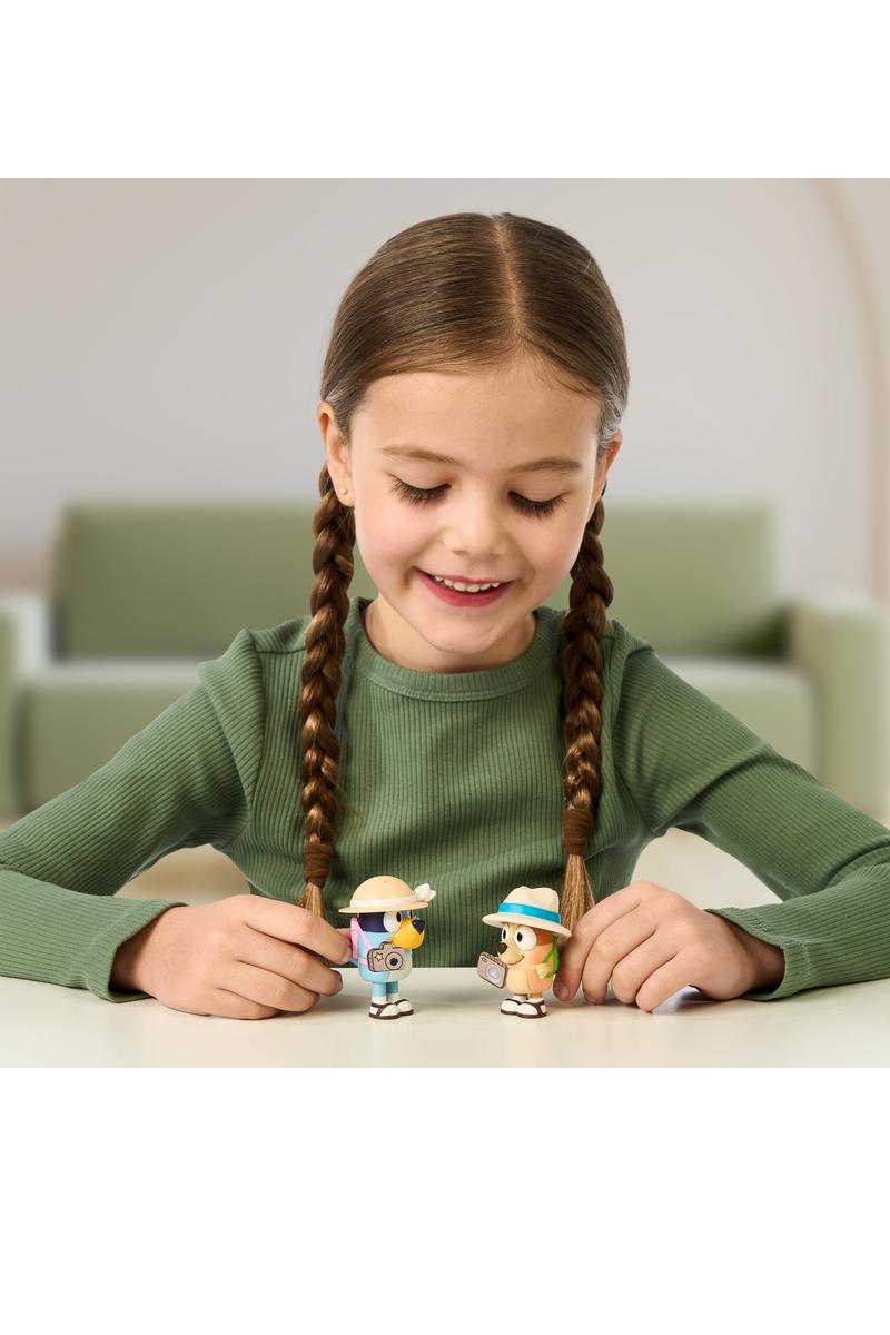 https://license-2-play.com/wholesale-toys/_admin/images/medium/med_17651_BLUEY_S11_FIG_2PK_ON%20HOLIDAY_1x1_BG_01-min.jpg