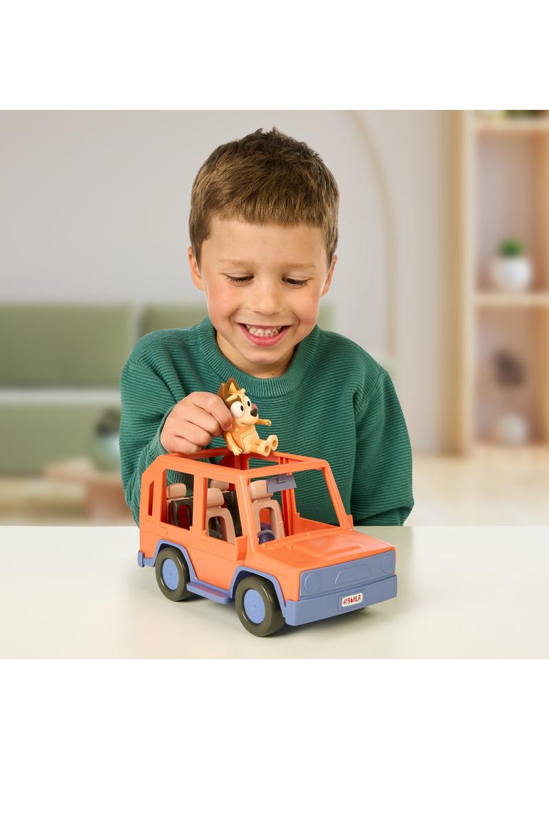 https://license-2-play.com/wholesale-toys/_admin/images/medium/med_17661_BLUEY_S11_HEELER%20FAMILY%204WD_LIFESTYLE_1x1_BG_02-min.jpg