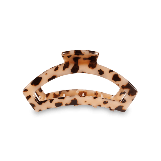 https://cdn.shopify.com/s/files/1/0065/8459/8593/products/open-blonde-tortoise-medium-hair-clip-medium-hair-clip-530140.png?v=1762199869