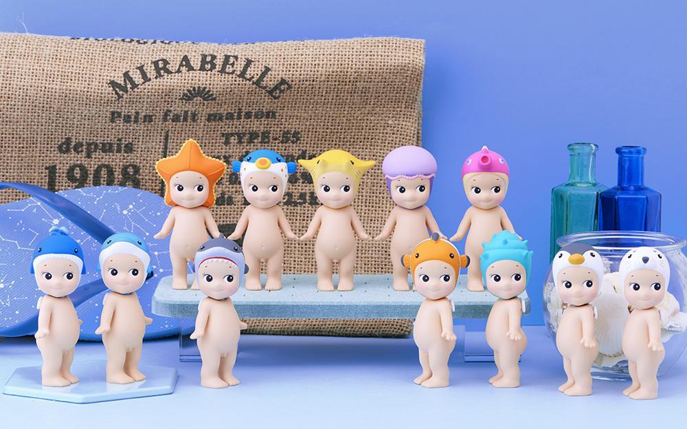 https://cdn.shopify.com/s/files/1/0515/8394/2805/products/products_thumbnail_minifigure-marine-series-2019_1.jpg?v=1610117542