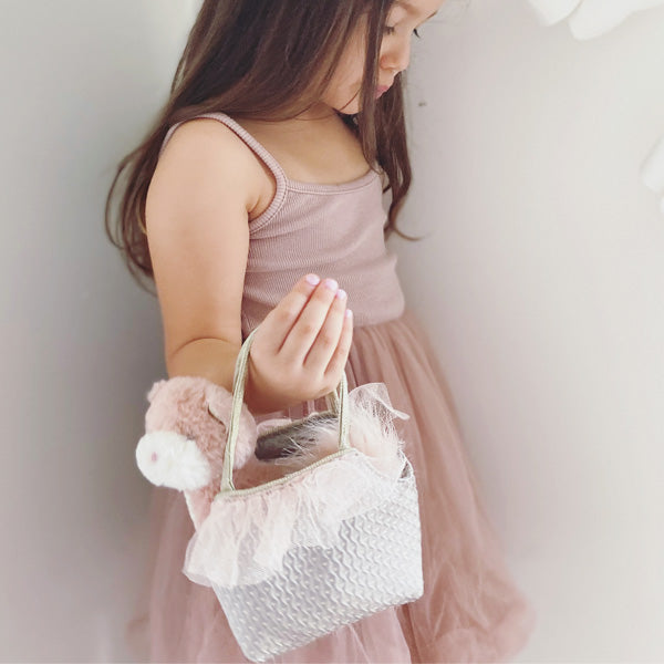 https://cdn.shopify.com/s/files/1/0333/8754/4707/products/purse.jpg?v=1753769422