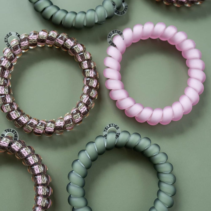 https://cdn.shopify.com/s/files/1/0065/8459/8593/files/sage-it-aint-so-large-hair-ties-hair-ties-6793959.jpg?v=1752708677