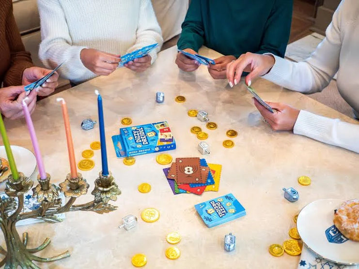 Hootenanny Games Dizzy Dreidel Hanukkah Card Game