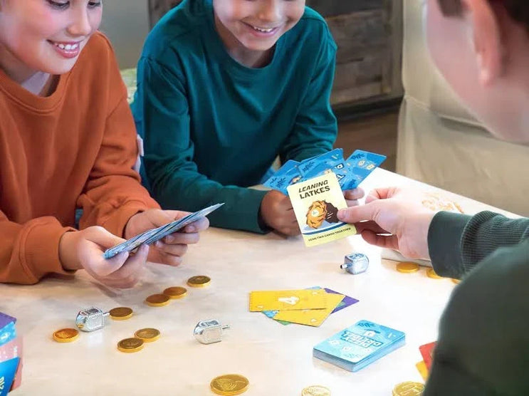 Hootenanny Games Dizzy Dreidel Hanukkah Card Game