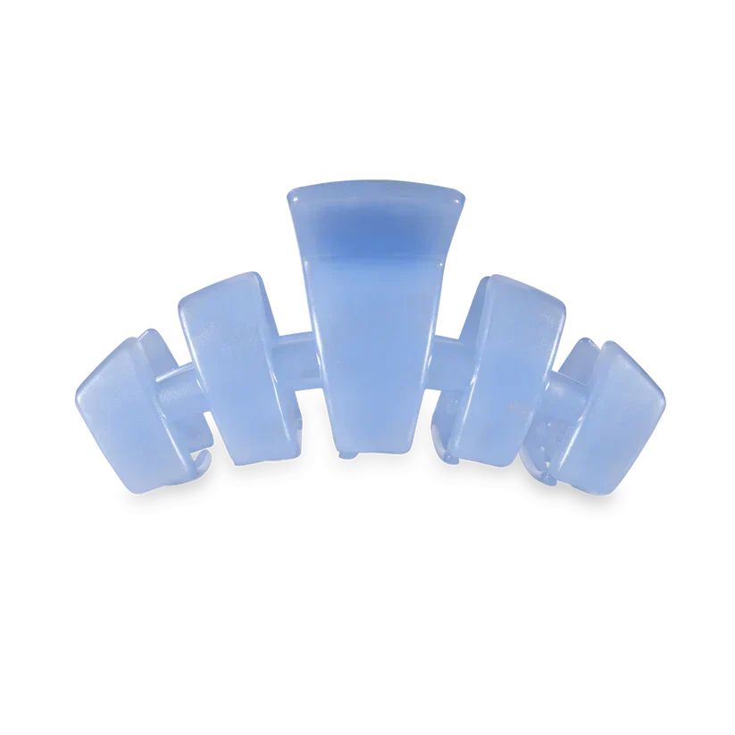 https://cdn.shopify.com/s/files/1/0064/3884/6519/files/teleties-classic-hair-clips-medium-womens-hair-accessory-teleties-blue-lagoon-394509.webp?v=1770421764