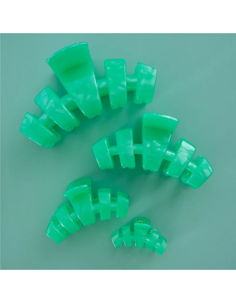 https://cdn.shoplightspeed.com/shops/636440/files/74581325/800x1024x2/teleties-classic-spring-splash-large-hair-clip.jpg