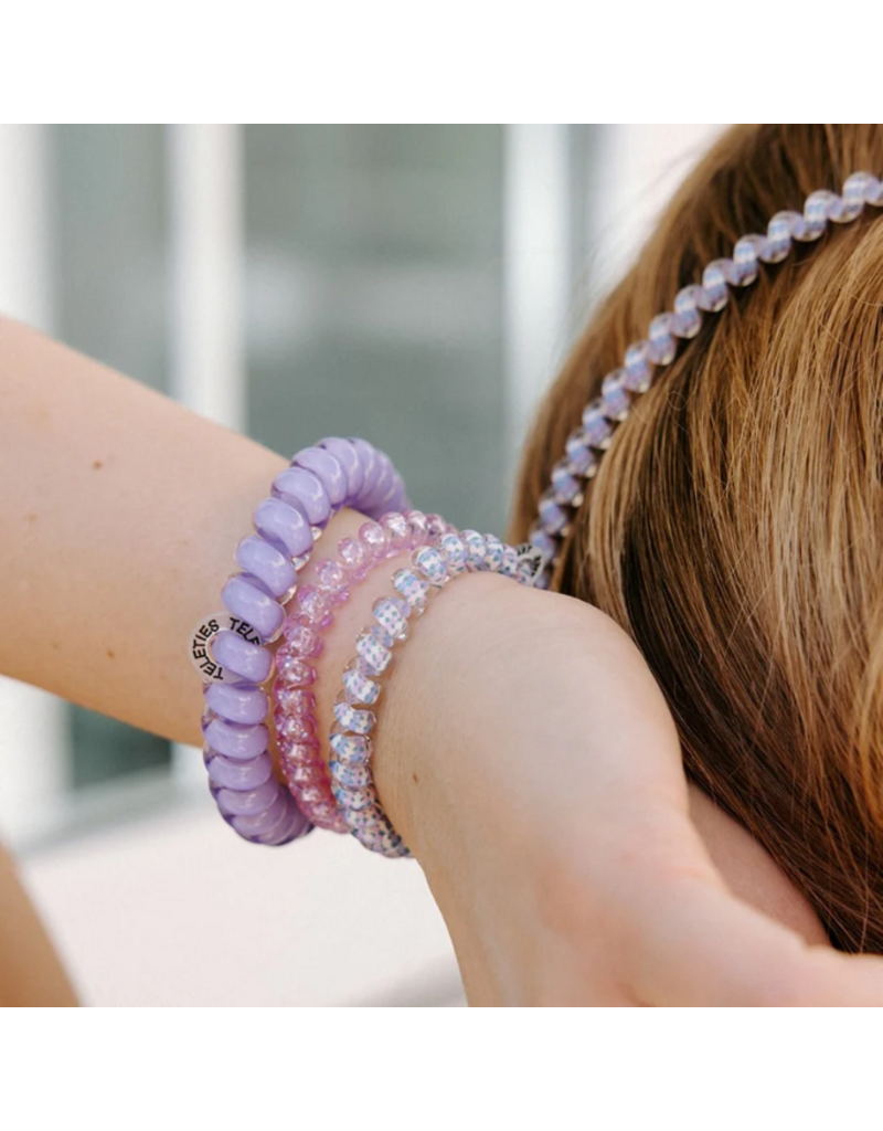 https://cdn.shoplightspeed.com/shops/636440/files/74601144/800x1024x2/teleties-lavender-mist-large-hair-ties.jpg