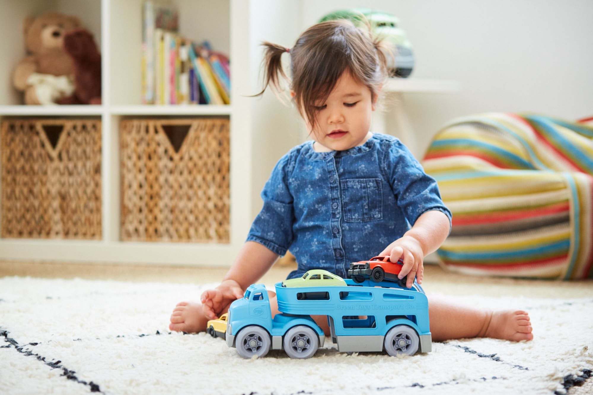 Car Carrier with 3 Mini Cars