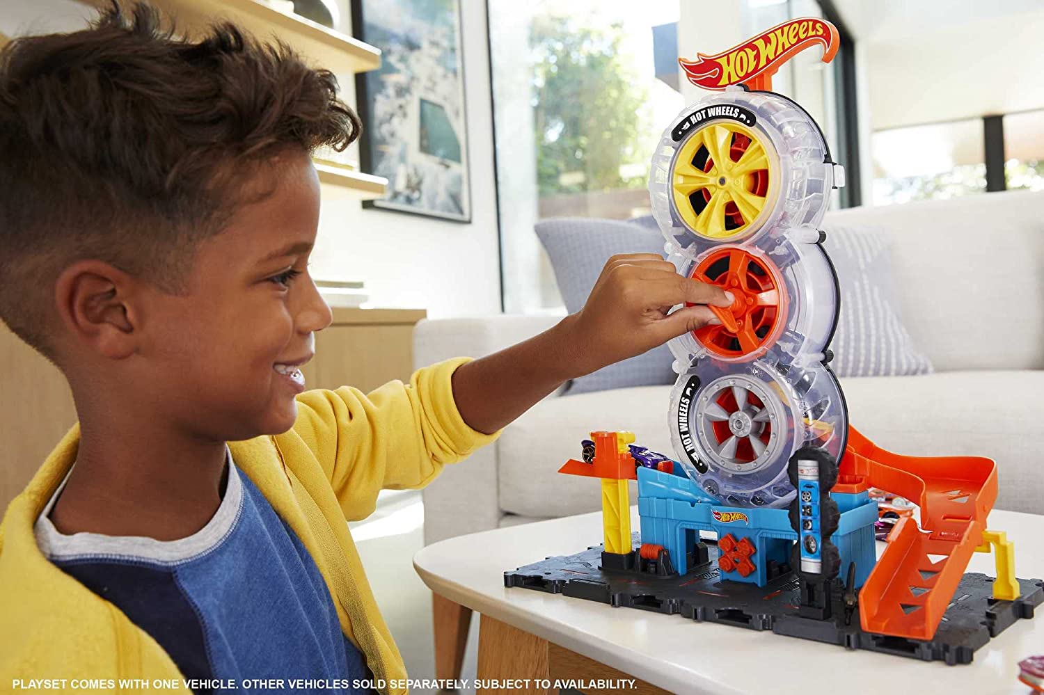 Hot Wheels City Super Twist Tire Shop Playset